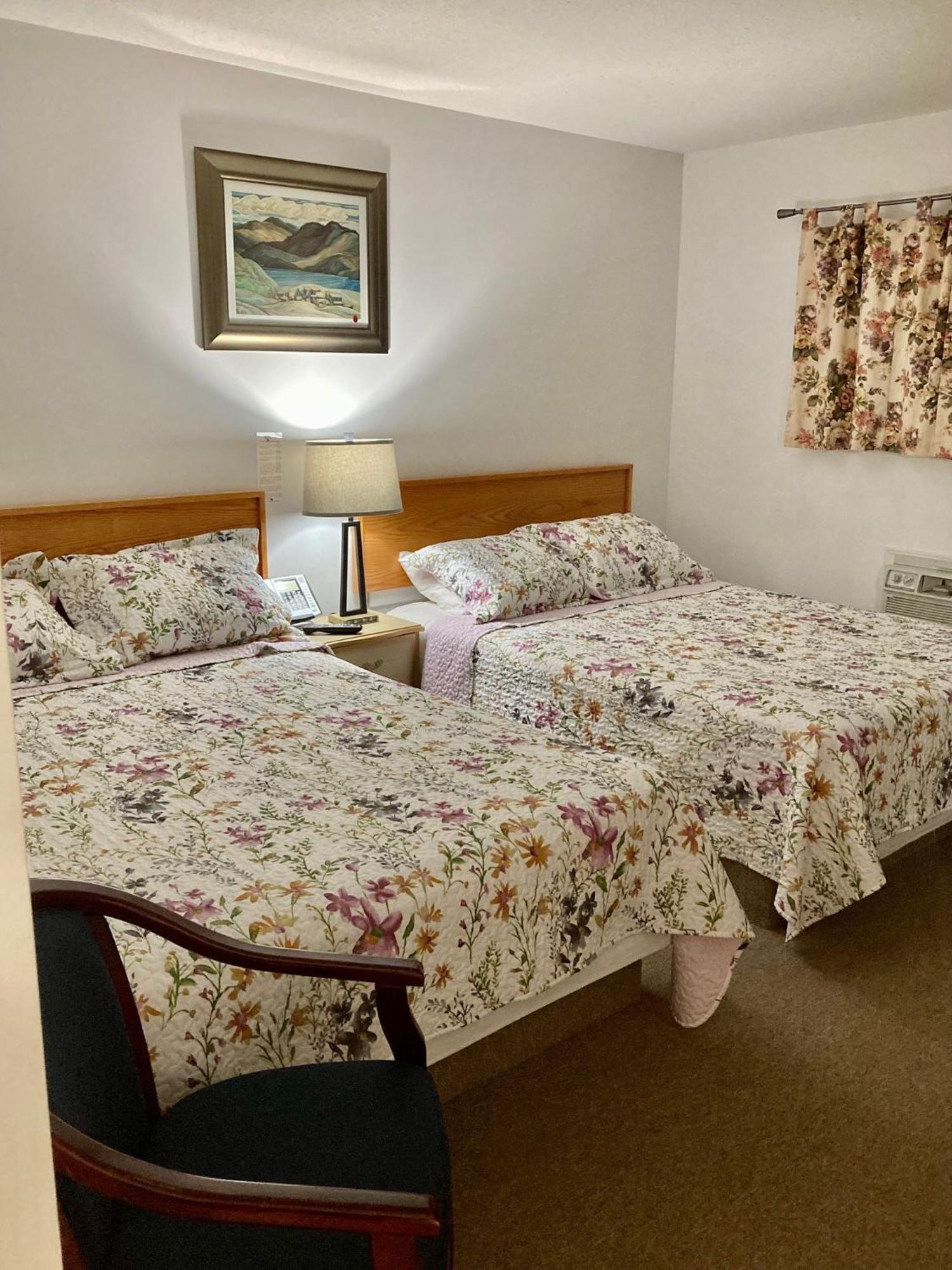 Motel 99 Grand Forks Kültér fotó